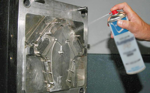 Formulating-release-agents-for-metal-die-casting